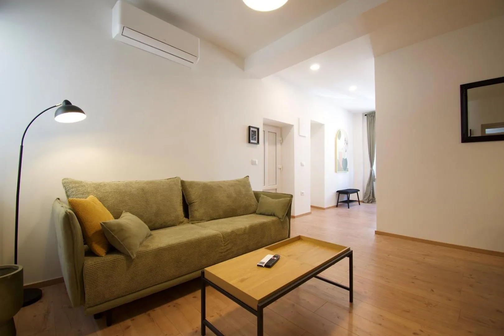 Apartment 150M From Arena Colosseum Πούλα 0*,  Κροατία